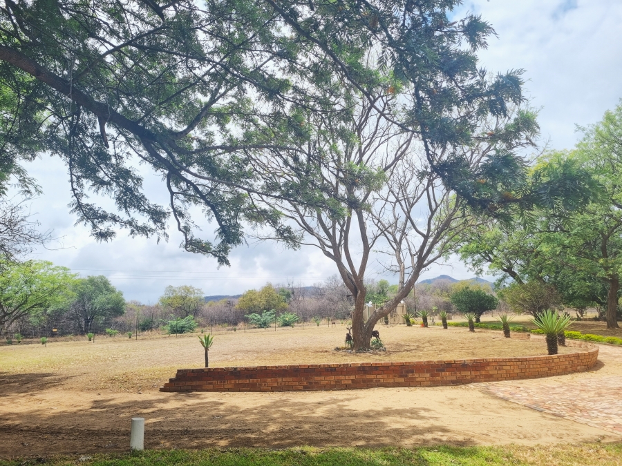 Commercial Property for Sale in Zuurplaat A H North West